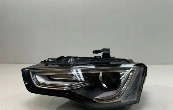 Audi A5 8T 8F Headlight/headlamp