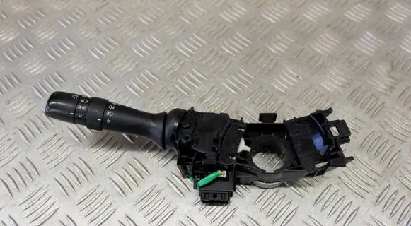 Lexus CT 200H Indicator stalk 8414042111