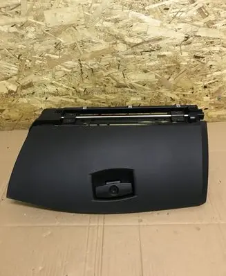 BMW 5 E60 E61 Glove box 51167063516