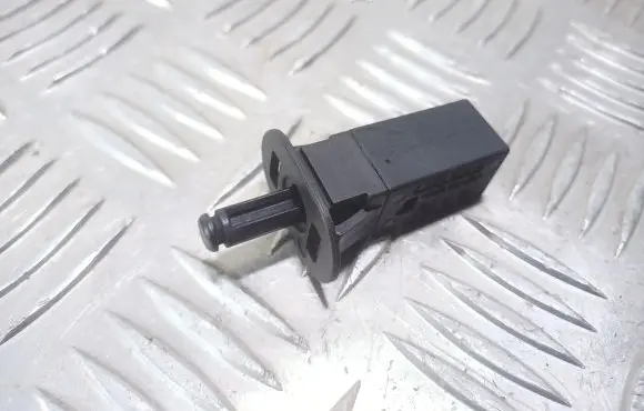 BMW 1 E82 E88 Sensor 8228939