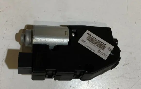 Ford Mustang VI Sunroof motor/actuator FR3B76533A24AD FR3T13B524AD