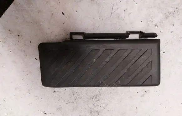 Audi Q2 - Foot rest pad/dead pedal 5Q1864777C