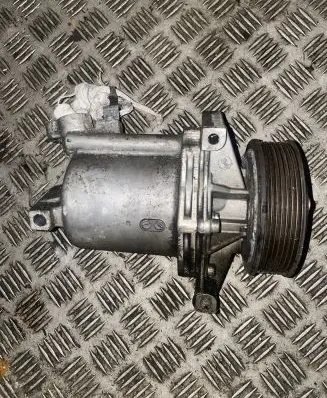 Nissan Juke I F15 Air conditioning (A/C) compressor (pump) 926003ZL1A