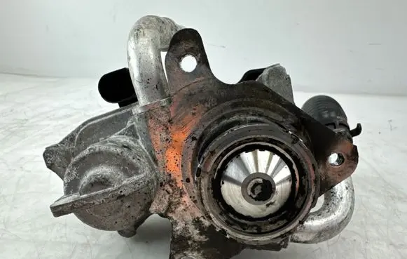 Volkswagen Golf VII EGR valve V29055543
