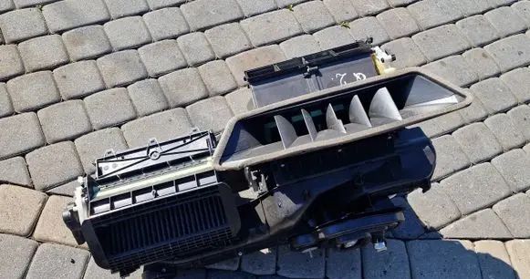 Volkswagen Golf VII Interior heater climate box assembly 5Q1816005AD