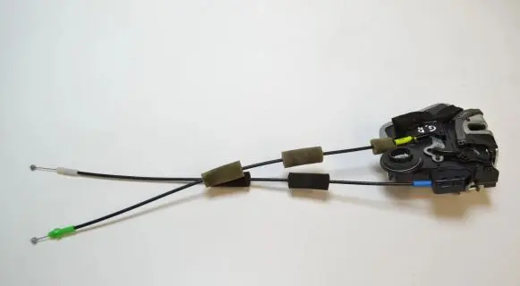 Lexus IS 220D-250-350 Rear door lock