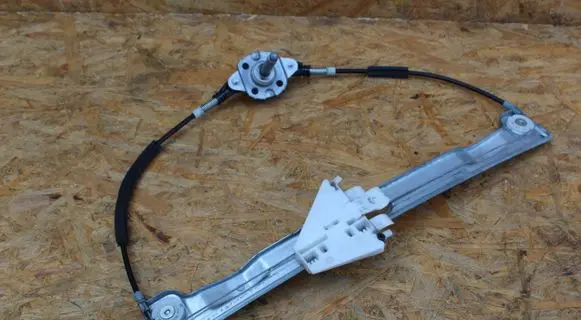 Mitsubishi Colt Rear door manual window regulator 5743A097