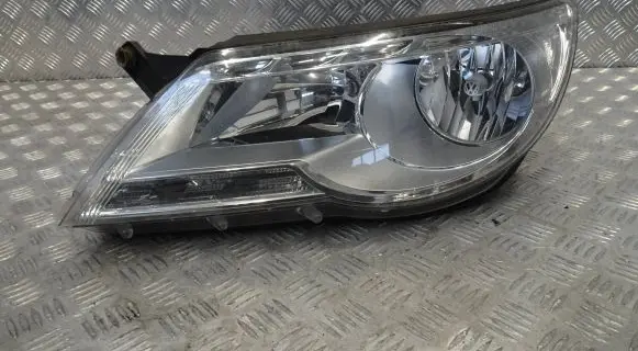 Volkswagen Tiguan Headlight/headlamp 5N2941031G 1ED24703803 24703803000170