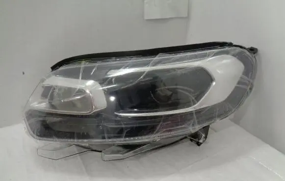 Opel Zafira C Headlight/headlamp