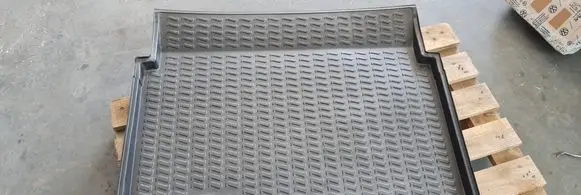 Audi Q3 F3 Trunk/boot floor carpet liner 83A061180