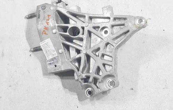Hyundai Kona I Gearbox mounting bracket 