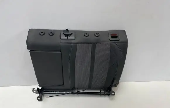 Peugeot 3008 II Rear seat 