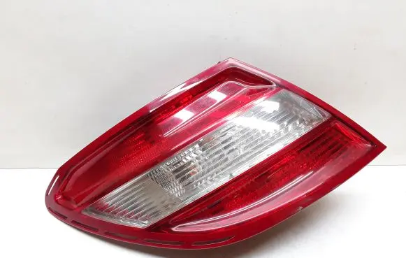 Mercedes-Benz C W204 Rear/tail lights 2048200164
