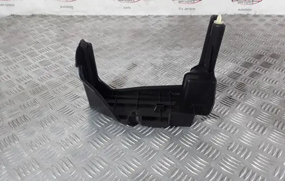 Lexus CT 200H Other interior part 5842747010