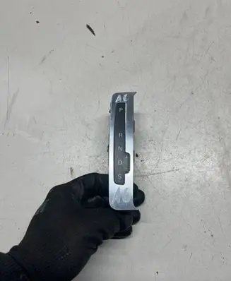 Audi A6 S6 C6 4F Gear shift selector indicator 4F1713463B