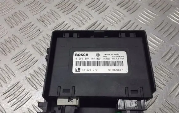 Opel Astra H Parking PDC control unit/module 13228779