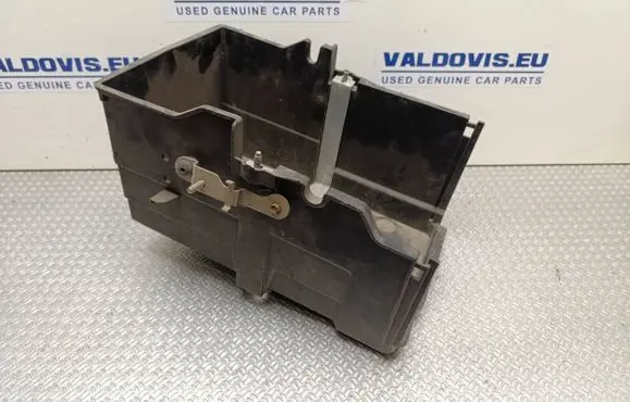 Battery box tray