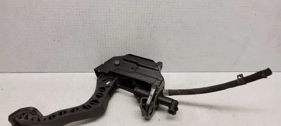 Clutch pedal