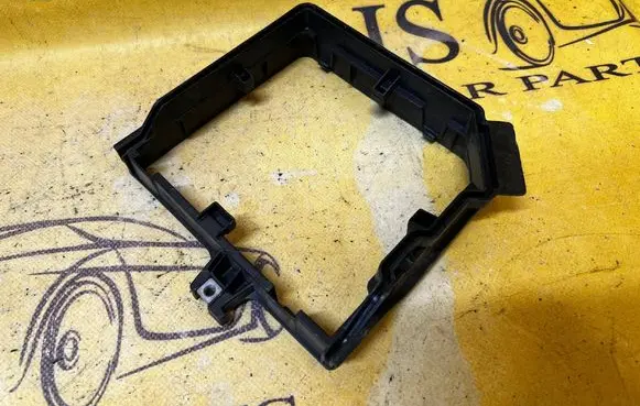 Renault Megane IV Fuse module 284B51057R
