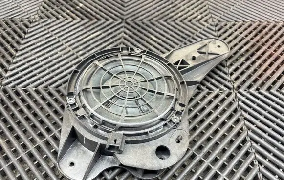 Peugeot 3008 II Rear door speaker 9813827080