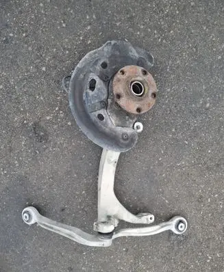 Audi A8 S8 D3 4E Front wheel hub spindle knuckle 4E0258L