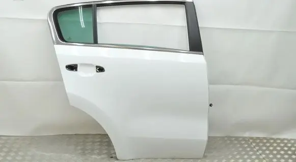 KIA Sportage Rear door COLORWD