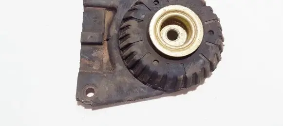 Ford Mondeo Mk III Coil spring mount 1s7118198ag 1s71-18198-ag