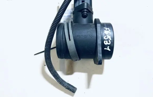 Skoda Fabia Mk1 (6Y) Mass air flow meter 06A906461
