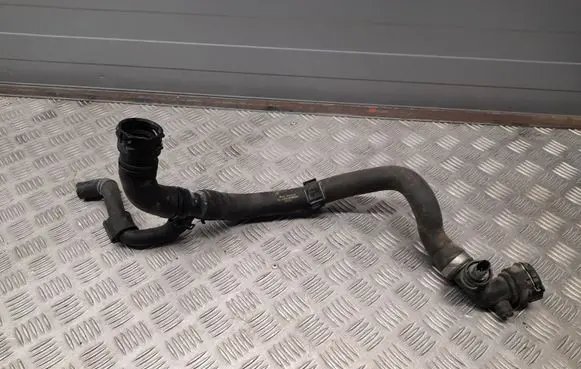 Audi A4 S4 B9 Engine coolant pipe/hose 8W0122055M