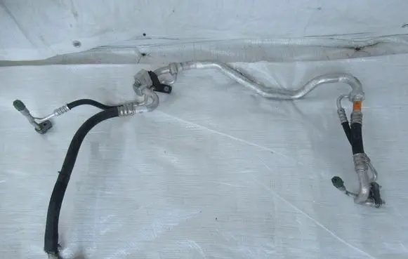 Ford Focus Air conditioning (A/C) pipe/hose H1F119A834PA