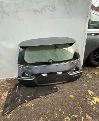 Lexus CT 200H Tailgate/trunk/boot lid F4452