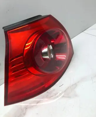 Volkswagen Golf V Rear/tail lights 4VFX13405AA