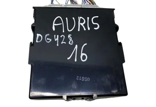 Toyota Auris E180 Keyless (KESSY) go control unit/module 8999002360