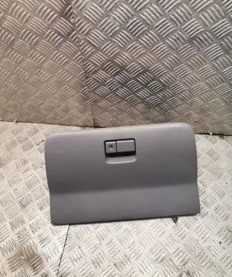 Toyota RAV 4 (XA20) Glove box 555242030