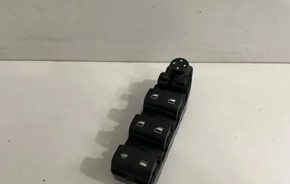 BMW 6 F12 F13 Electric window control switch 9253182
