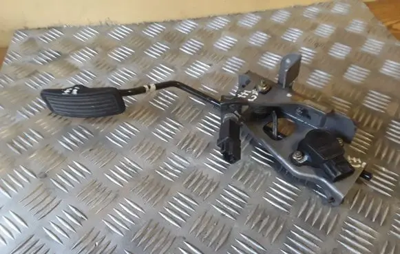 Mazda 6 Accelerator throttle pedal CB0541AC0