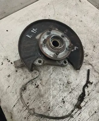 Opel Insignia A Front wheel hub spindle knuckle
