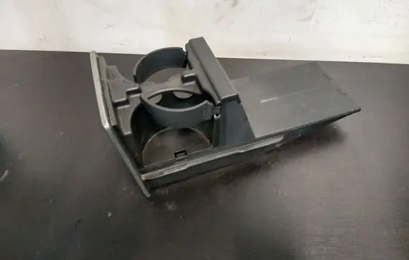 Volvo XC90 Cup holder back 8674938