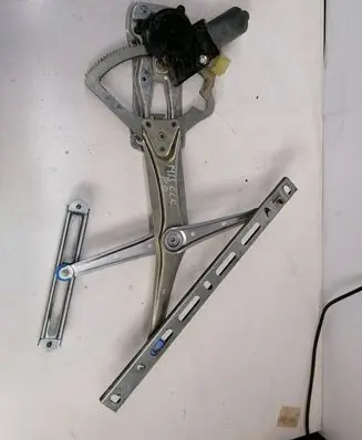 Mercedes-Benz CLK A208 C208 Front door window regulator with motor 0130821919