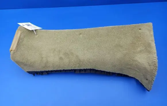 Mercedes-Benz 380 560SEC C126 Dashboard lower bottom trim panel 1268305344 1268305144