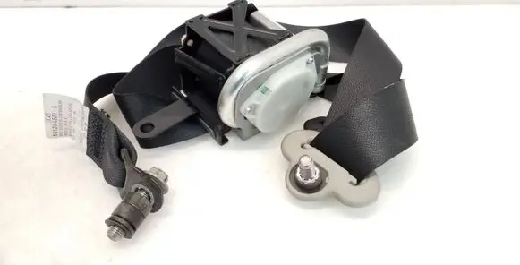 Suzuki Grand Vitara II Front seatbelt 8492065J0 11122005