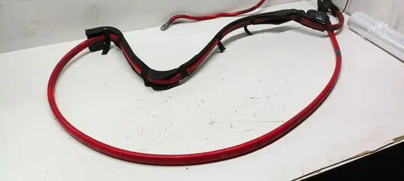BMW 5 E60 E61 Positive cable (battery) 