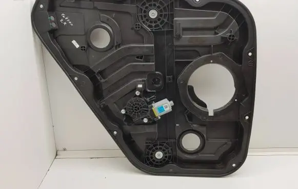Hyundai Tucson TL Rear door manual window regulator 9215000100
