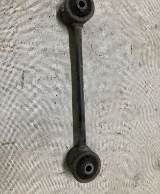 Toyota Land Cruiser (J120) Rear control arm