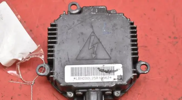 Honda Civic Voltage converter/converter module 