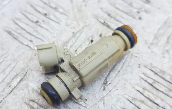 Hyundai i20 (PB PBT) Fuel injector 3531004000