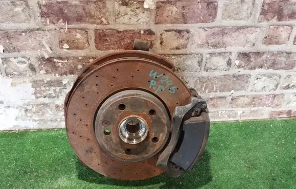 Mercedes-Benz B W246 W242 Rear wheel hub