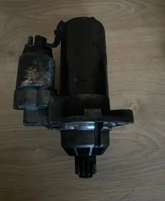 Volkswagen Scirocco Starter motor R005831663