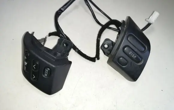Toyota Corolla Verso AR10 Steering wheel buttons/switches 