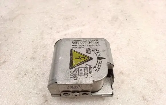 BMW X5 E53 Headlight ballast module Xenon 5DD00831950